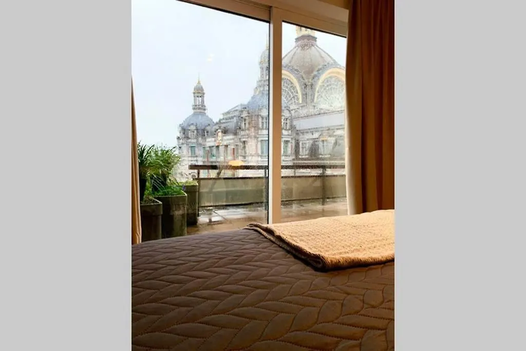 City Penthouse, Rooftop Terrace, Free Netflix, Wifi And Airco Antwerp 0*,  Belgium