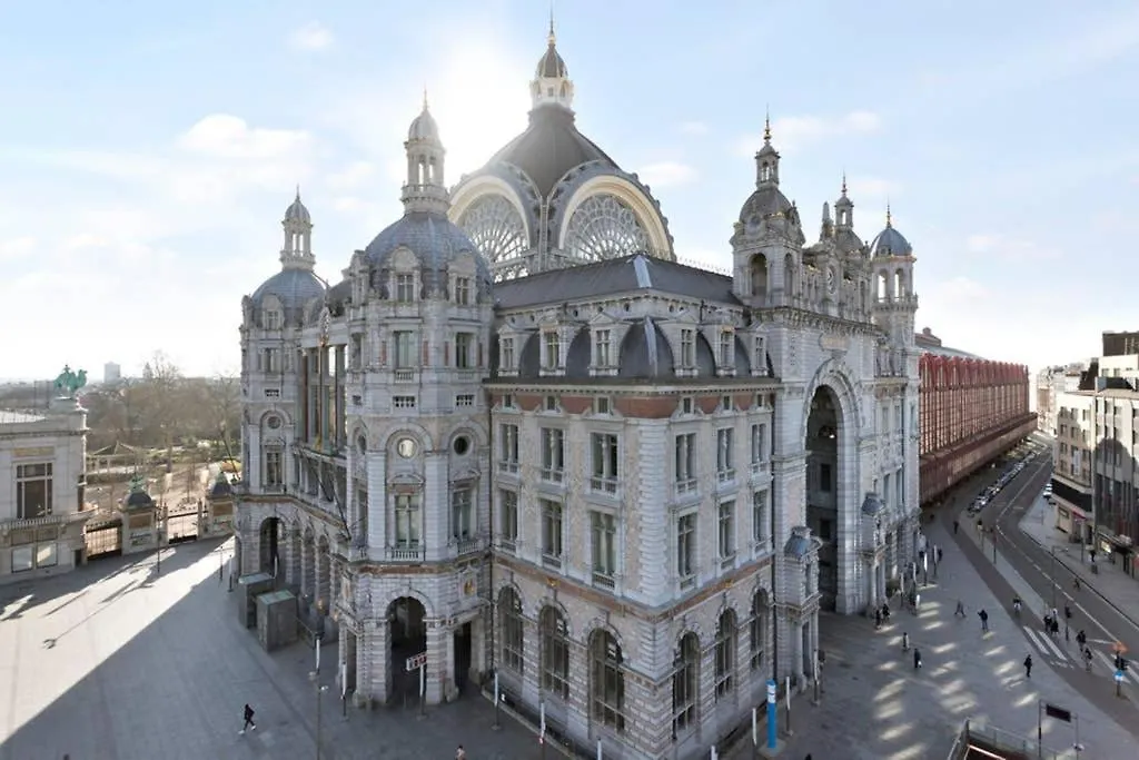 City Penthouse, Rooftop Terrace, Free Netflix, Wifi And Airco Antwerp 0*,