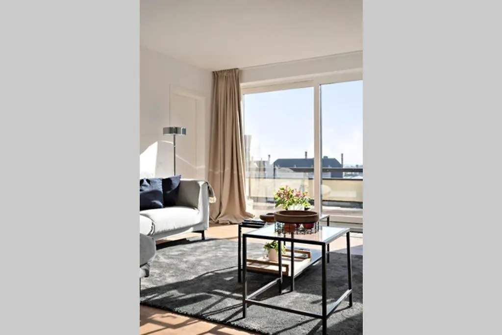 City Penthouse, Rooftop Terrace, Free Netflix, Wifi And Airco Antwerp Apartment